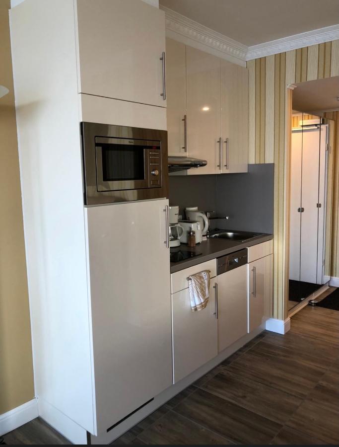Tiffanys Ferienapartments In Der Privatresidenz Des Plaza Premium Hotel Timmendorfer Strand Extérieur photo